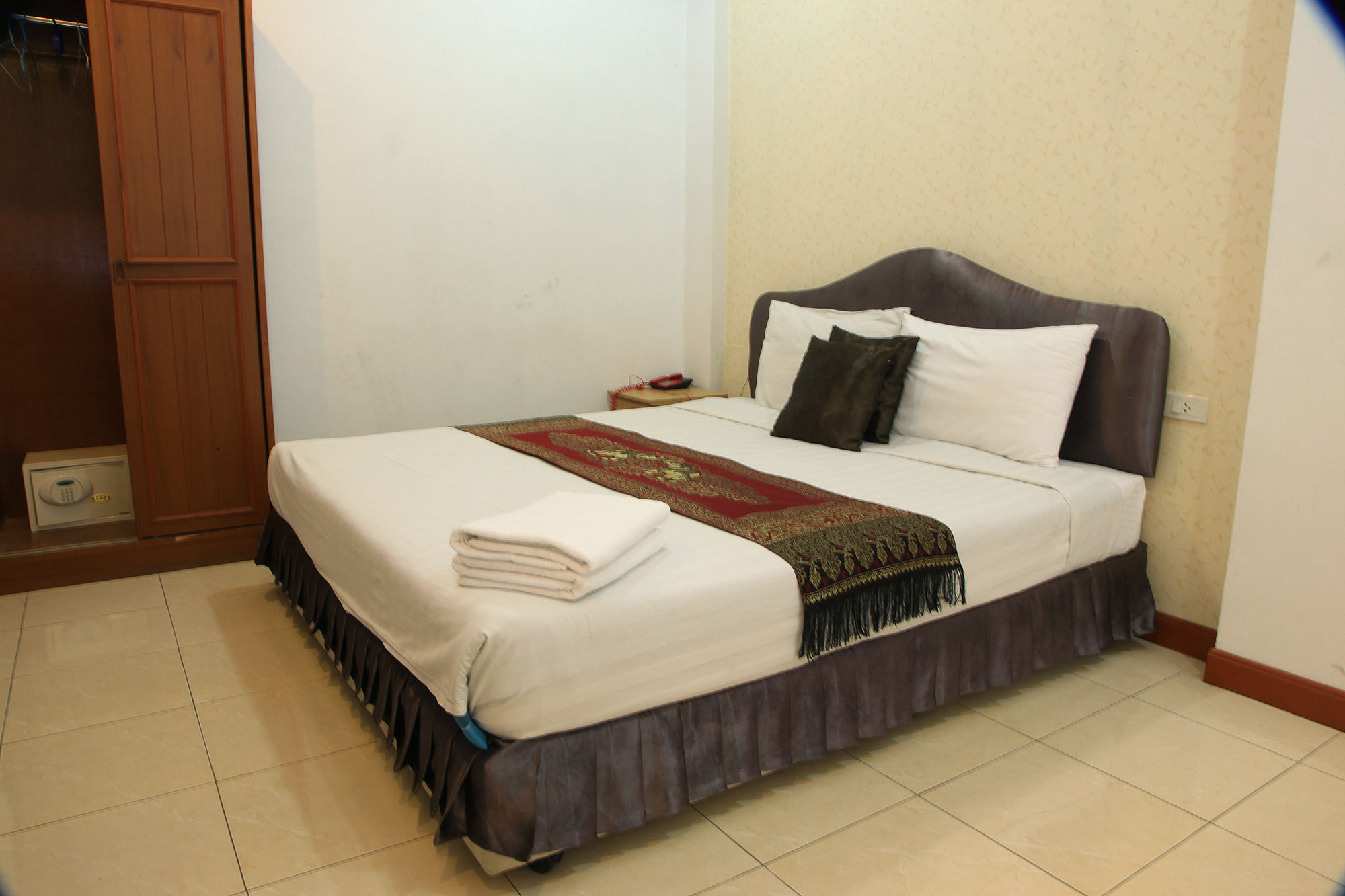 Arya Inn Pattaya Beach Hotel