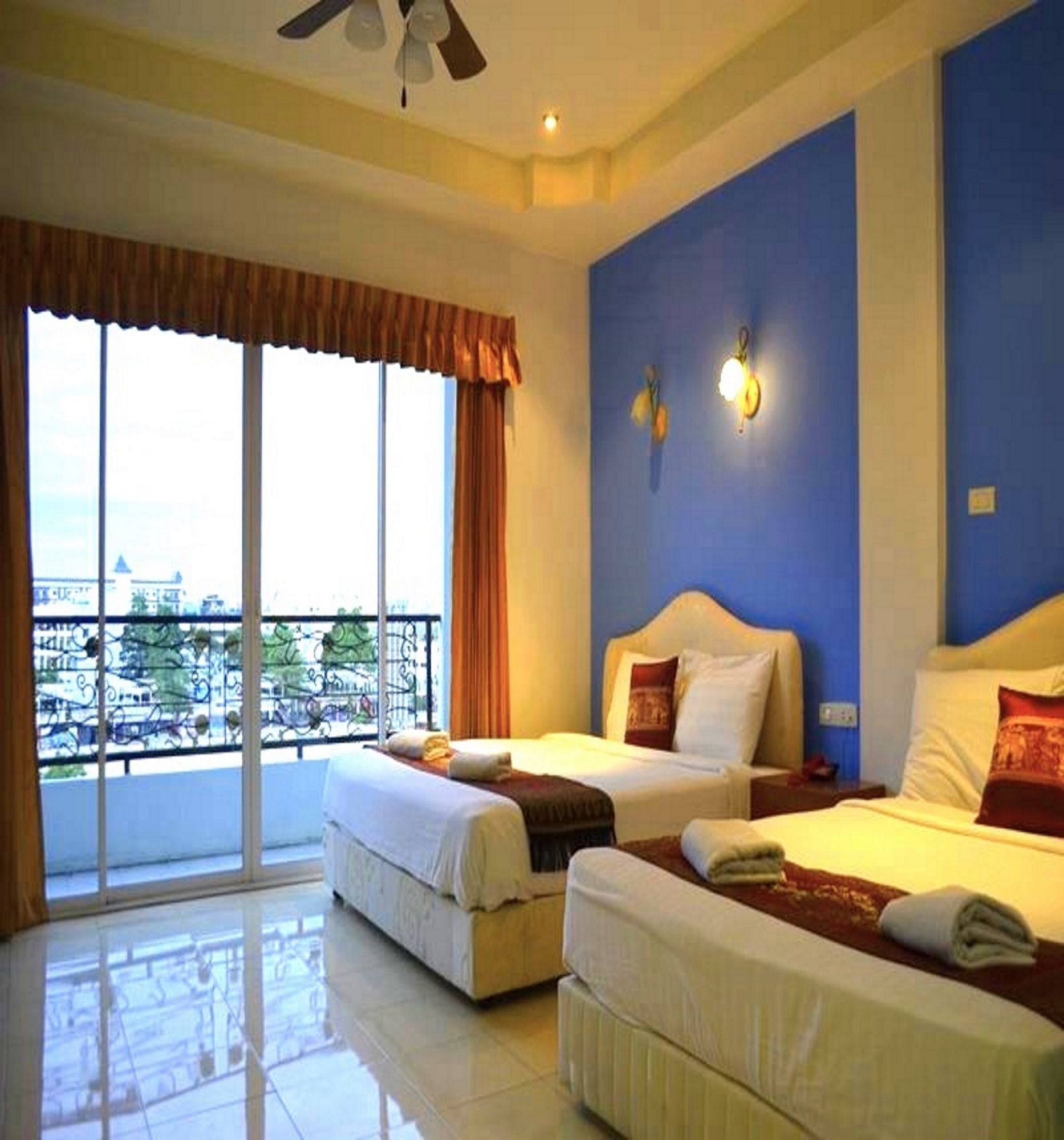 Arya Inn Pattaya Beach Hotel