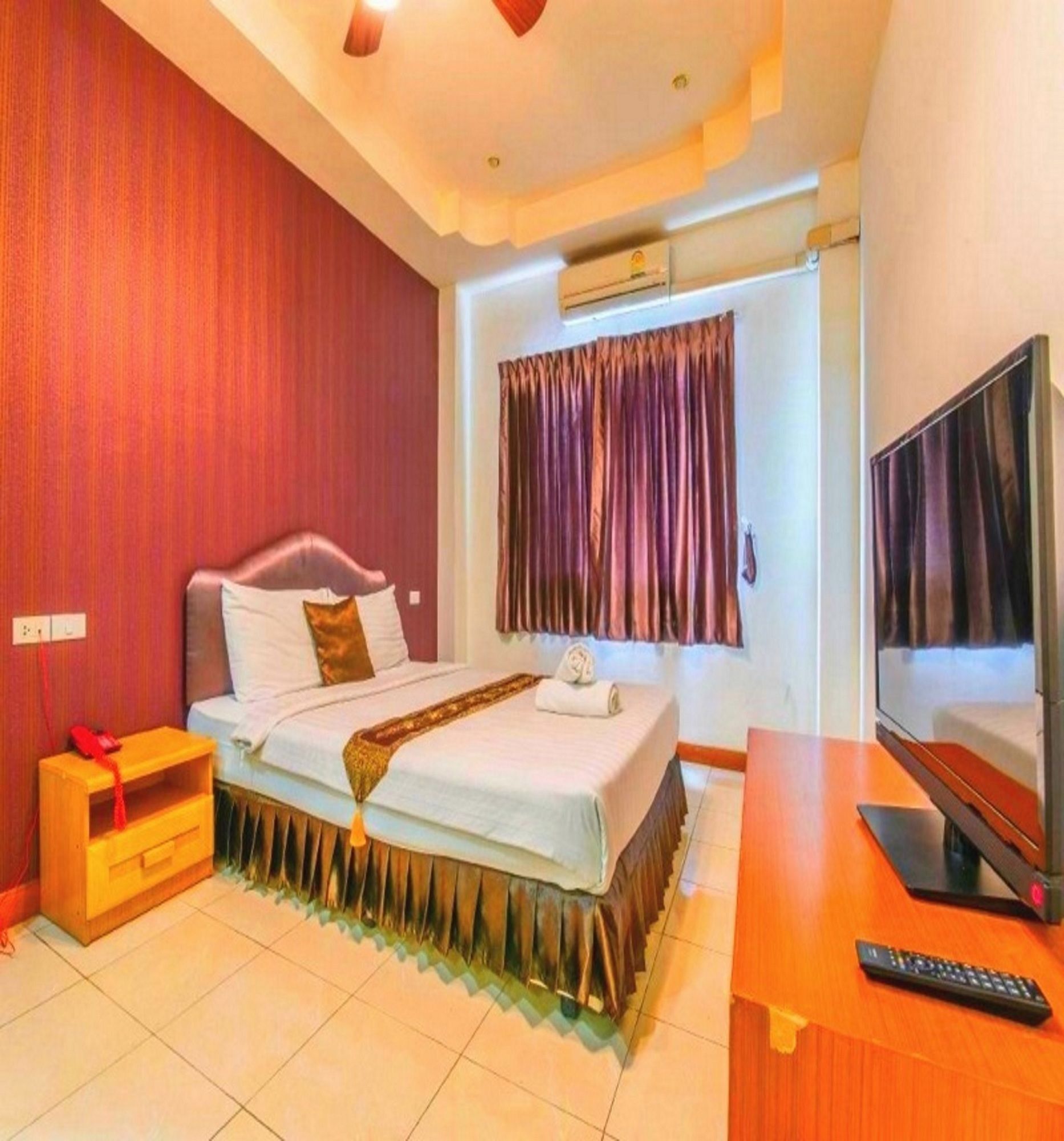 Arya Inn Pattaya Beach Hotel