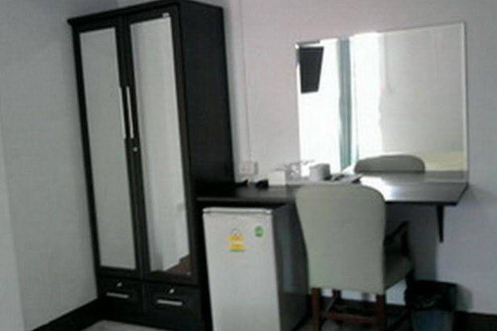 At.Center Guest House & Motorbike For Rent
