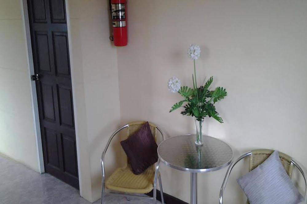 At.Center Guest House & Motorbike For Rent