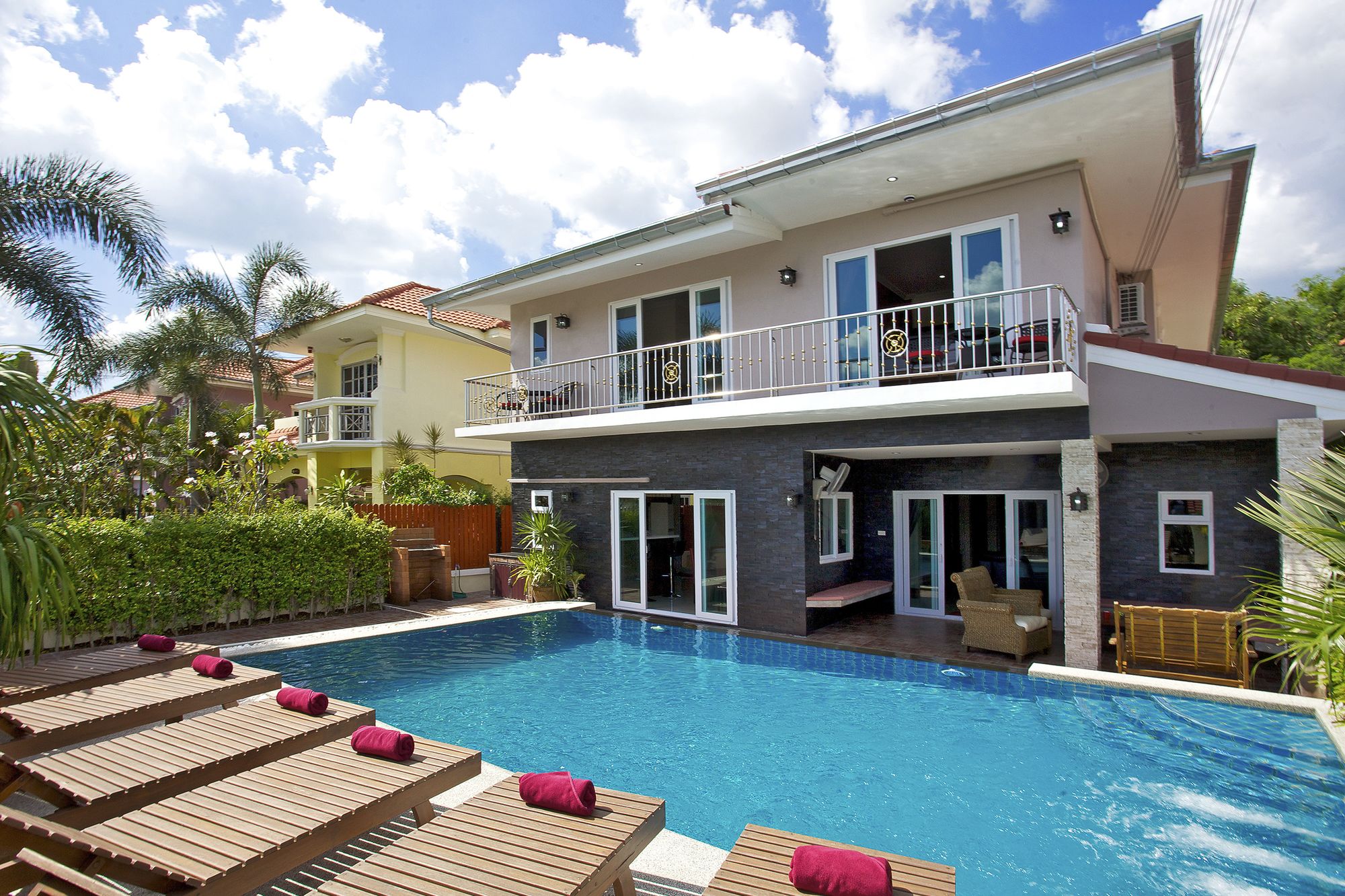 Baan Calypso