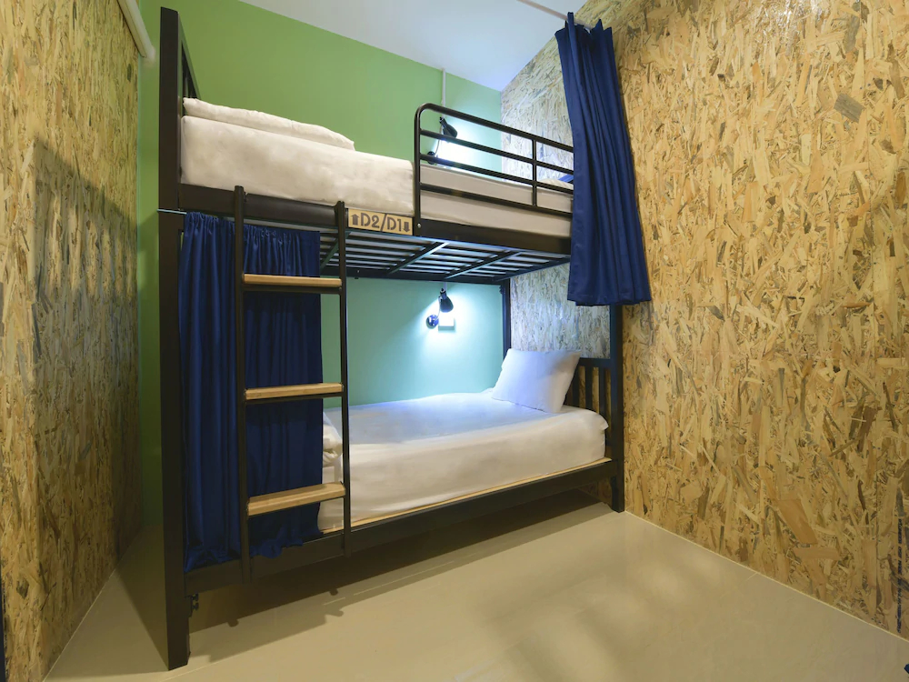Baan Wararin Hostel by OYO Rooms