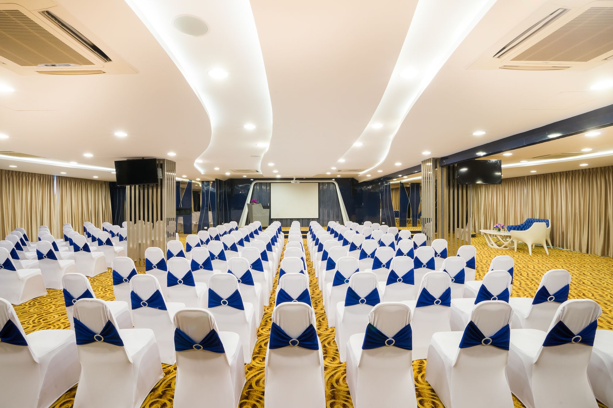 Blue Boat Design Hotel
