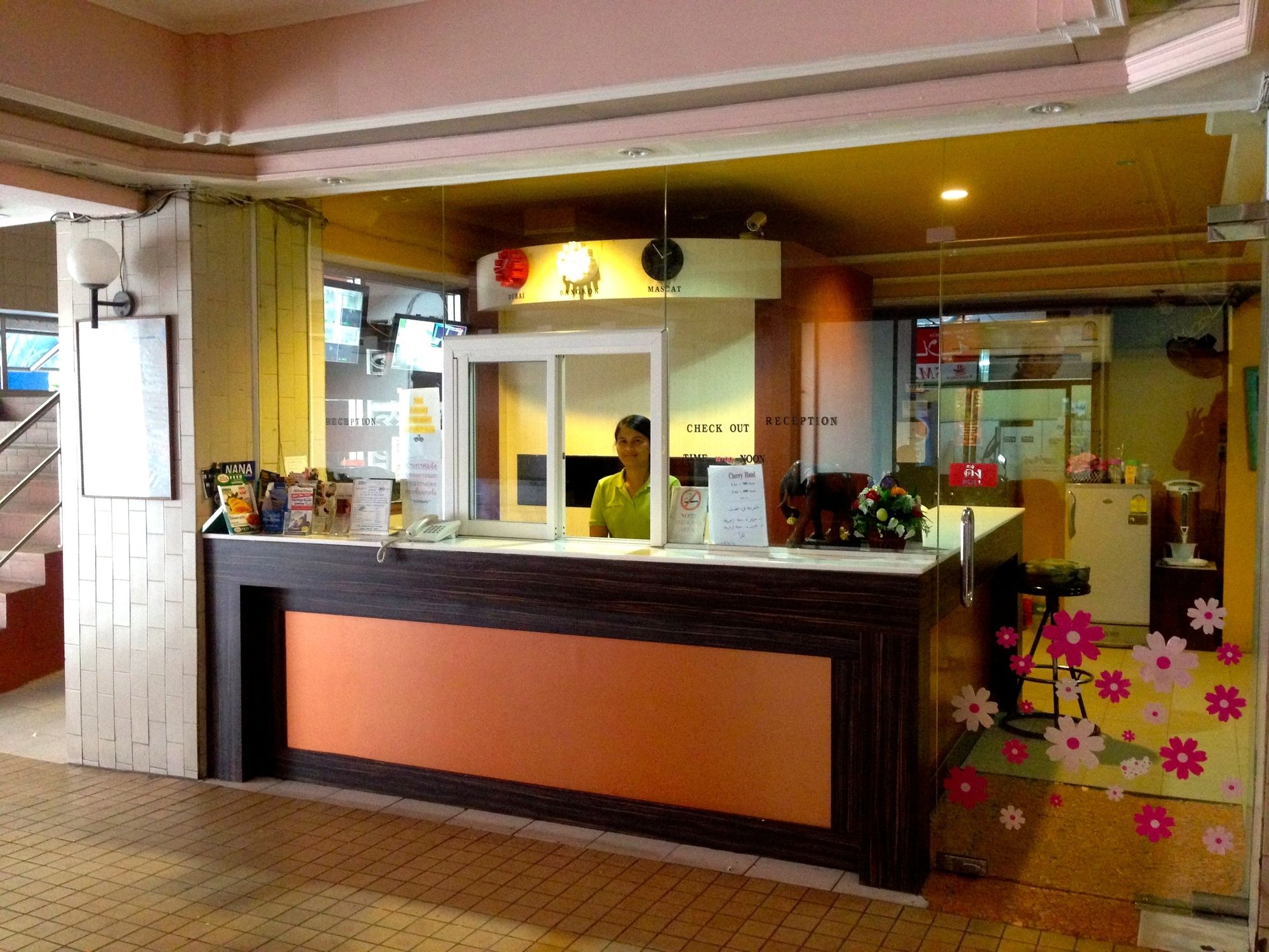 Cherry Hotel