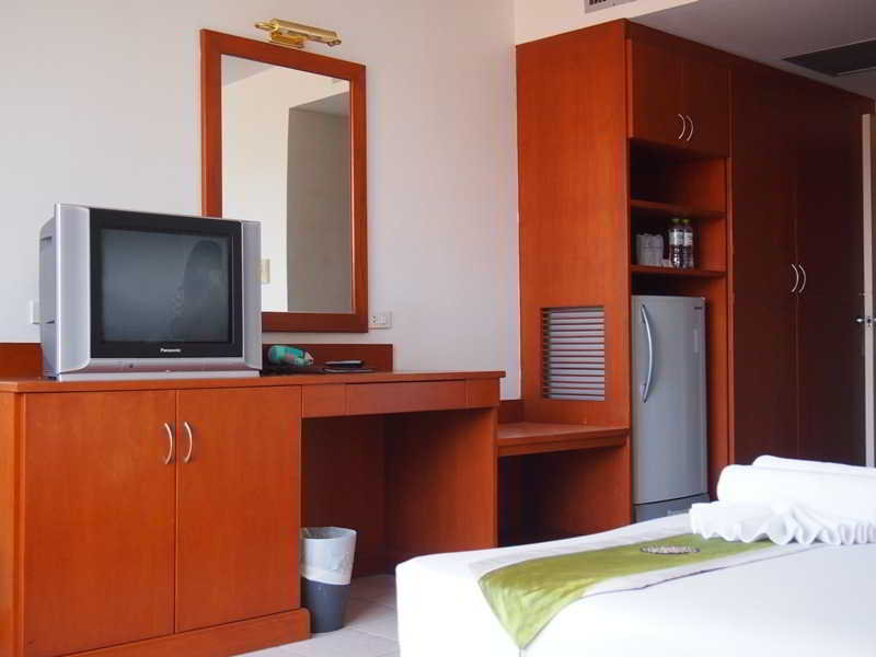 Crown Pattaya Beach