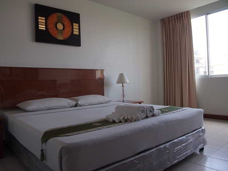 Crown Pattaya Beach
