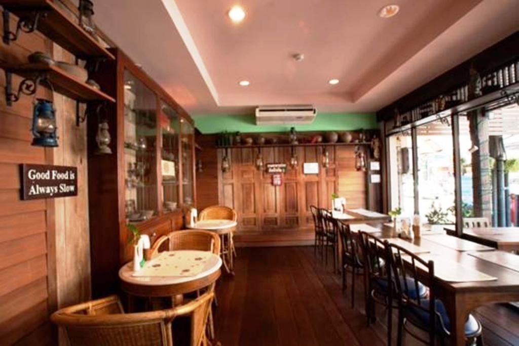 Cucumber Inn Suites