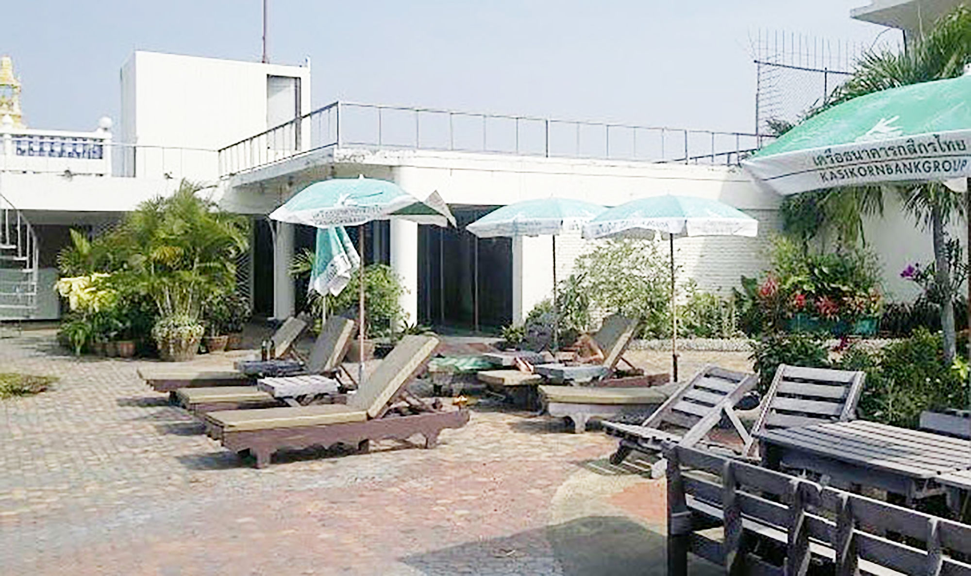 Diamond Beach Hotel
