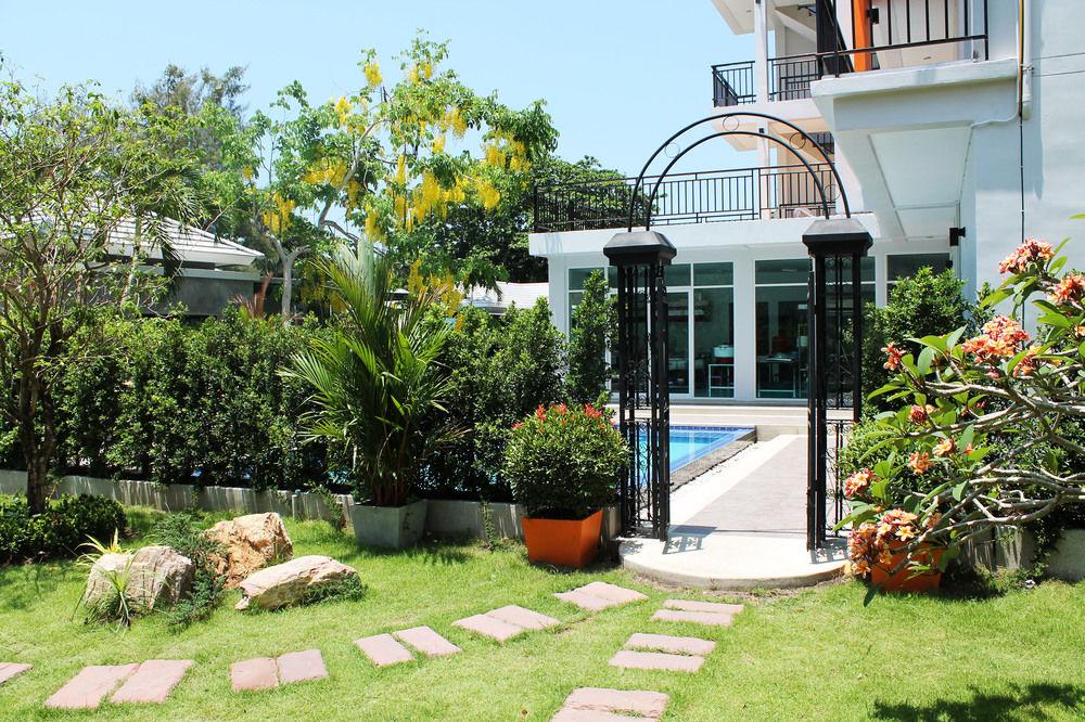 Villa Navin Residence