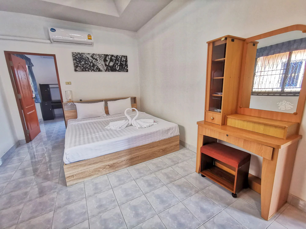 Eakmongkol Villas