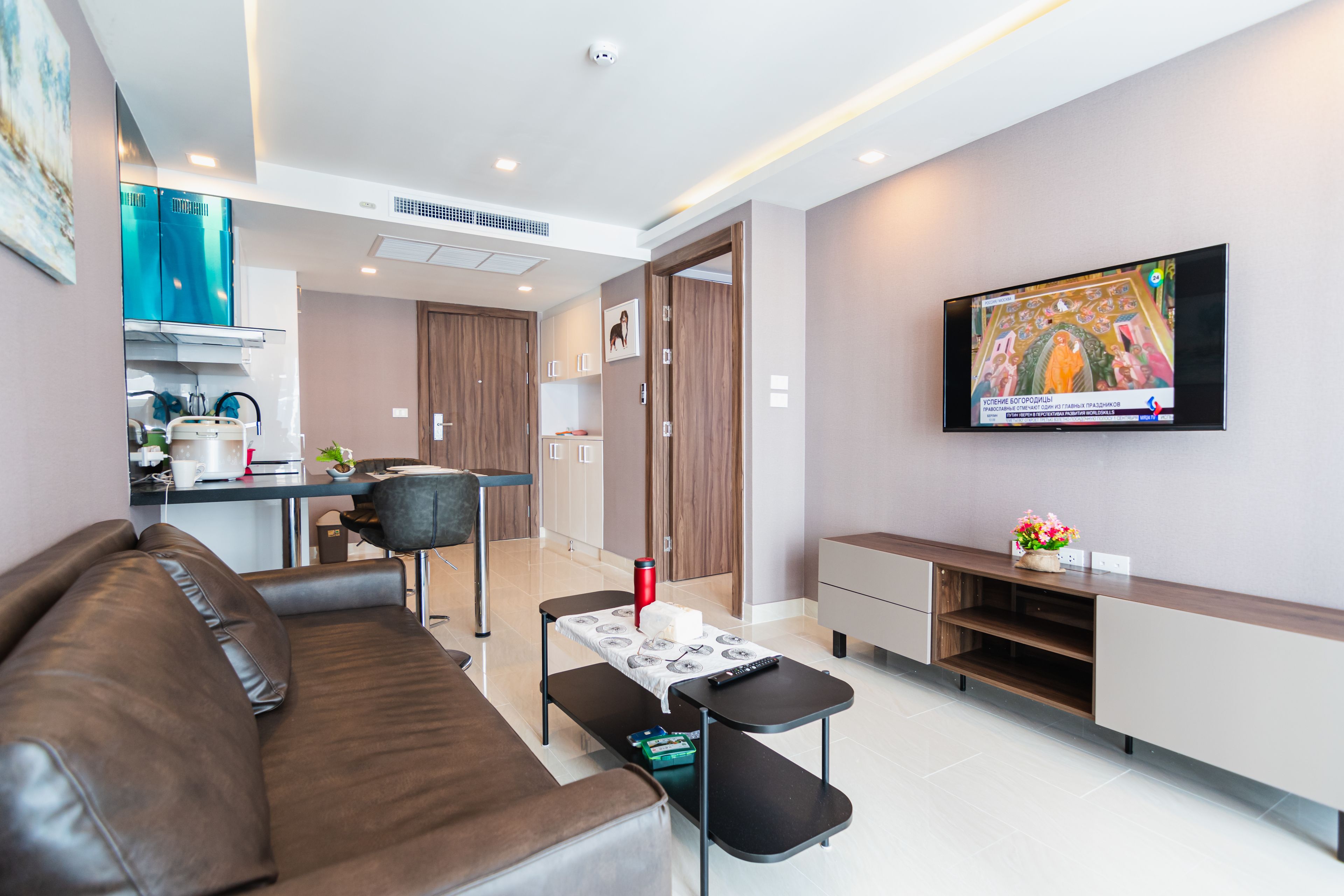 Grand Avenue by Pattaya Holiday