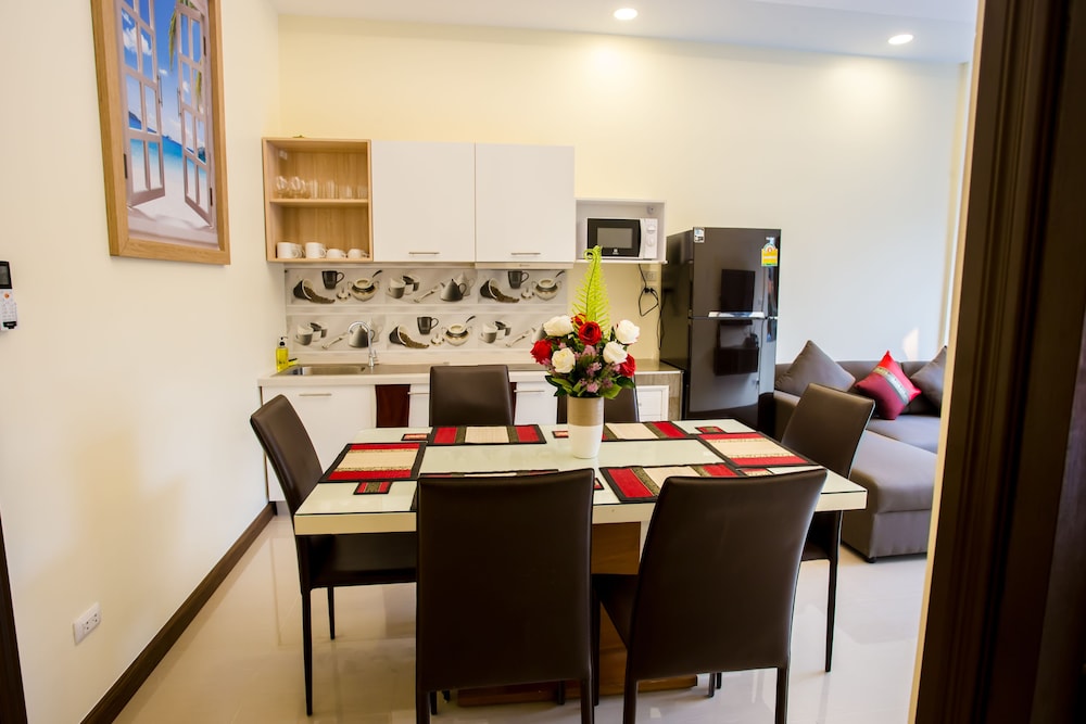 Grand Condo Montra Pool Villa