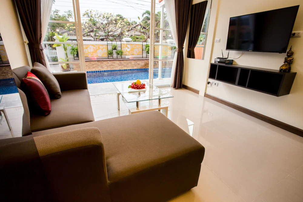 Grand Condo Montra Pool Villa