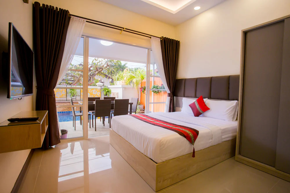 Grand Condo Montra Pool Villa