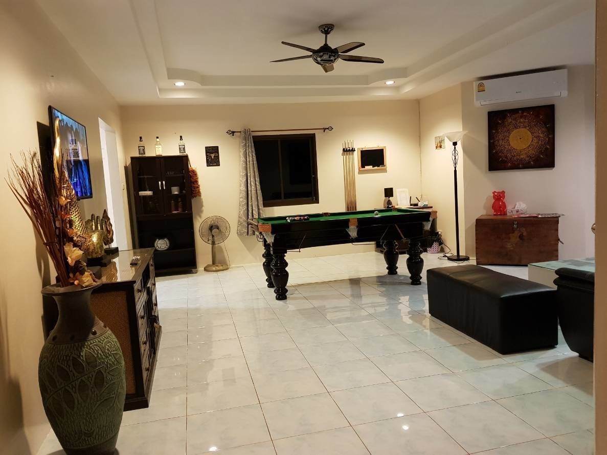 Pattaya Holiday House