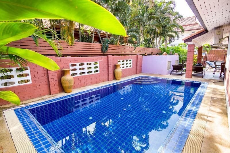 Pattaya Holiday House