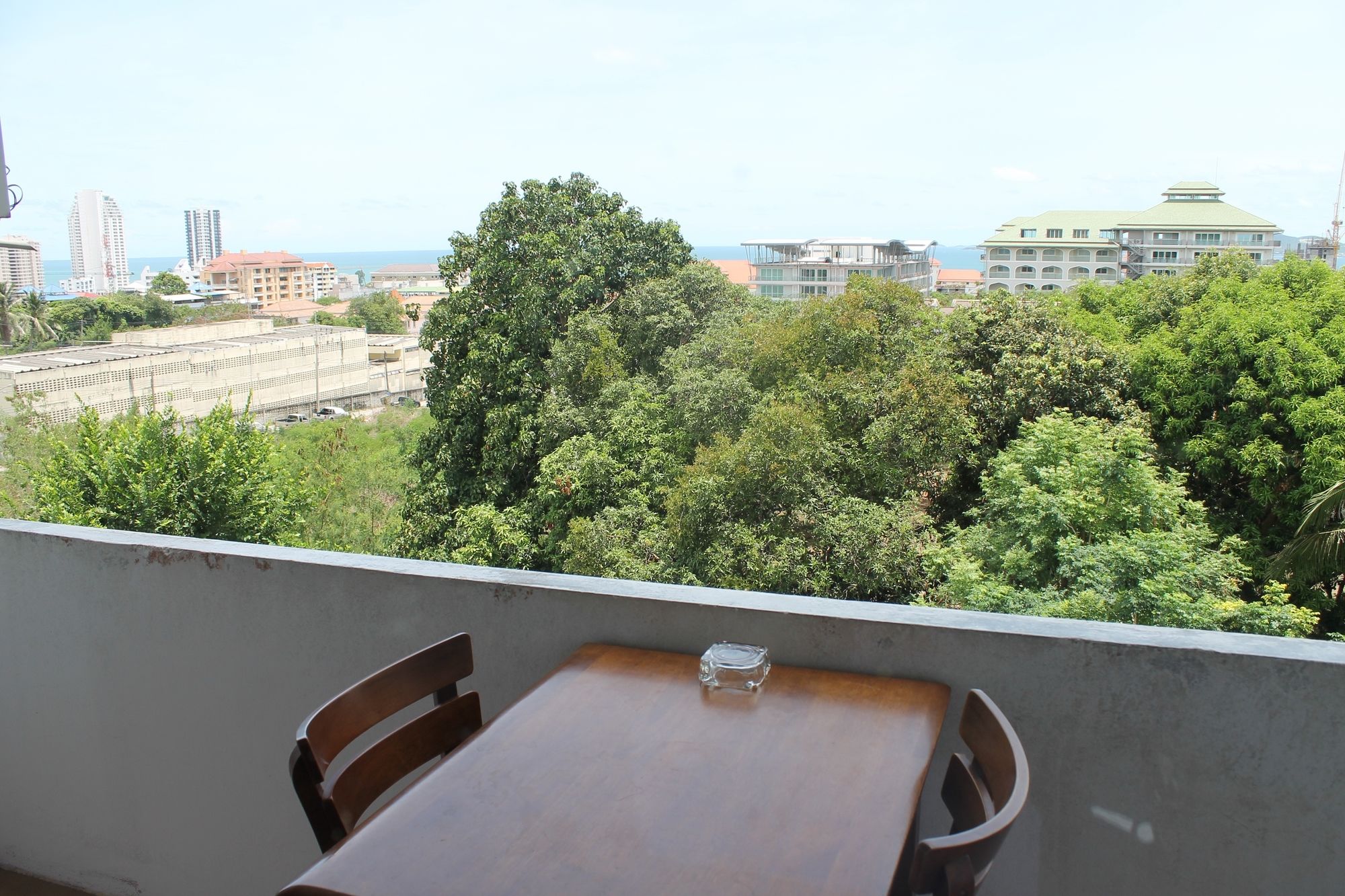 Hillside Resort Pattaya