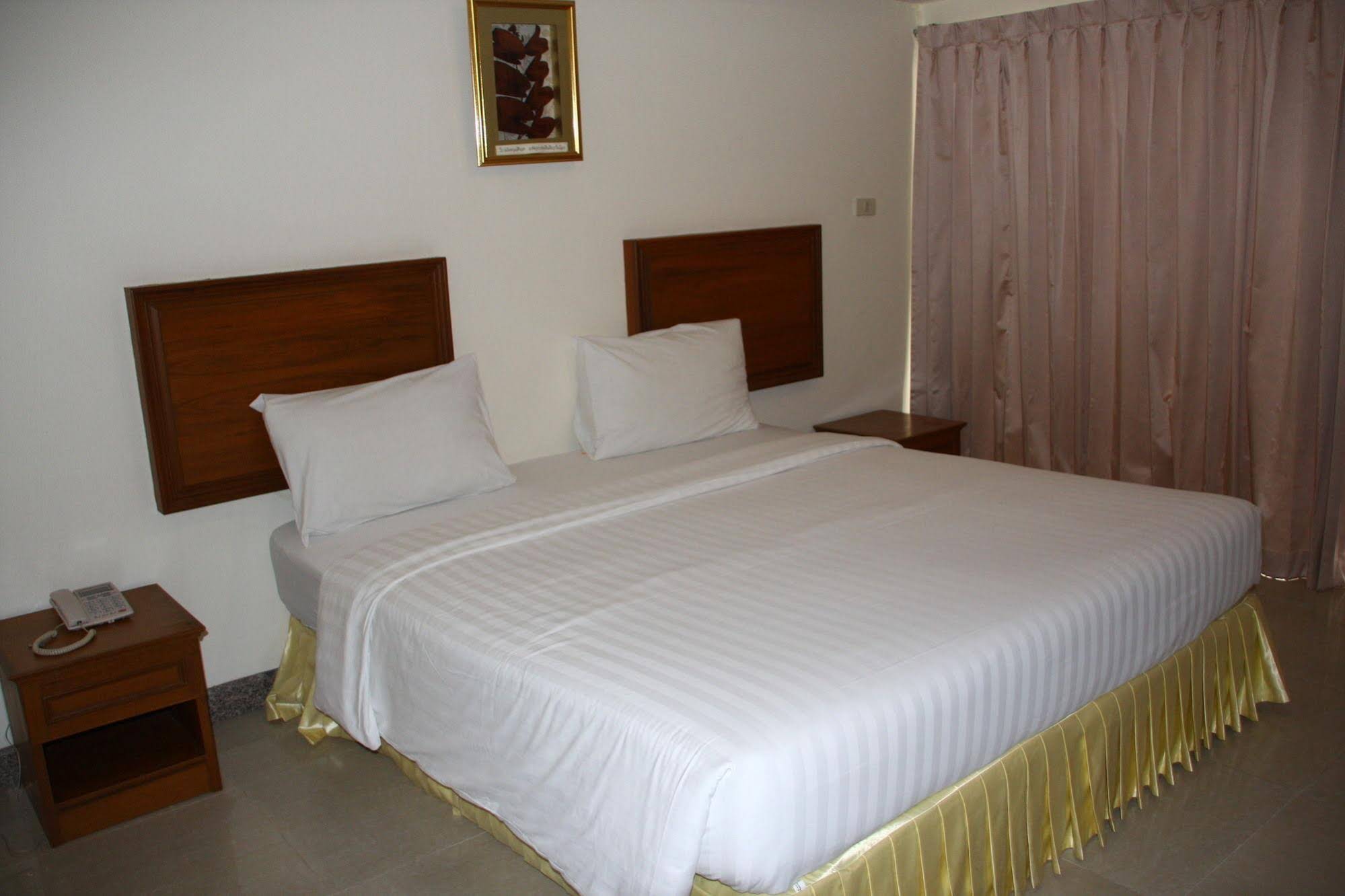 Hong Residence
