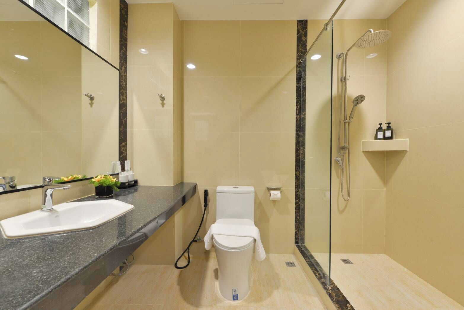 Kastel Hotel Pattaya By Loft Bangkok