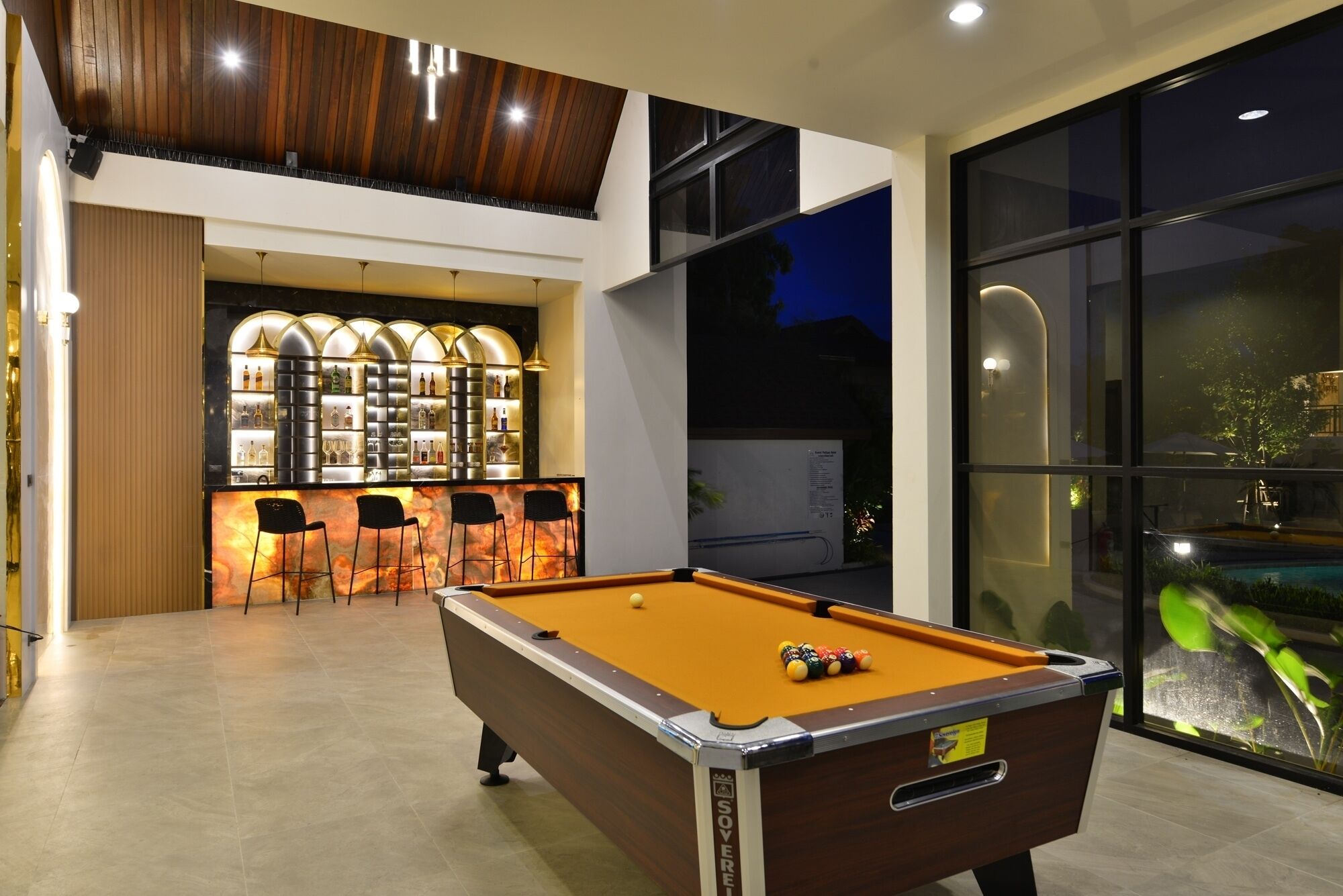 Kastel Hotel Pattaya By Loft Bangkok