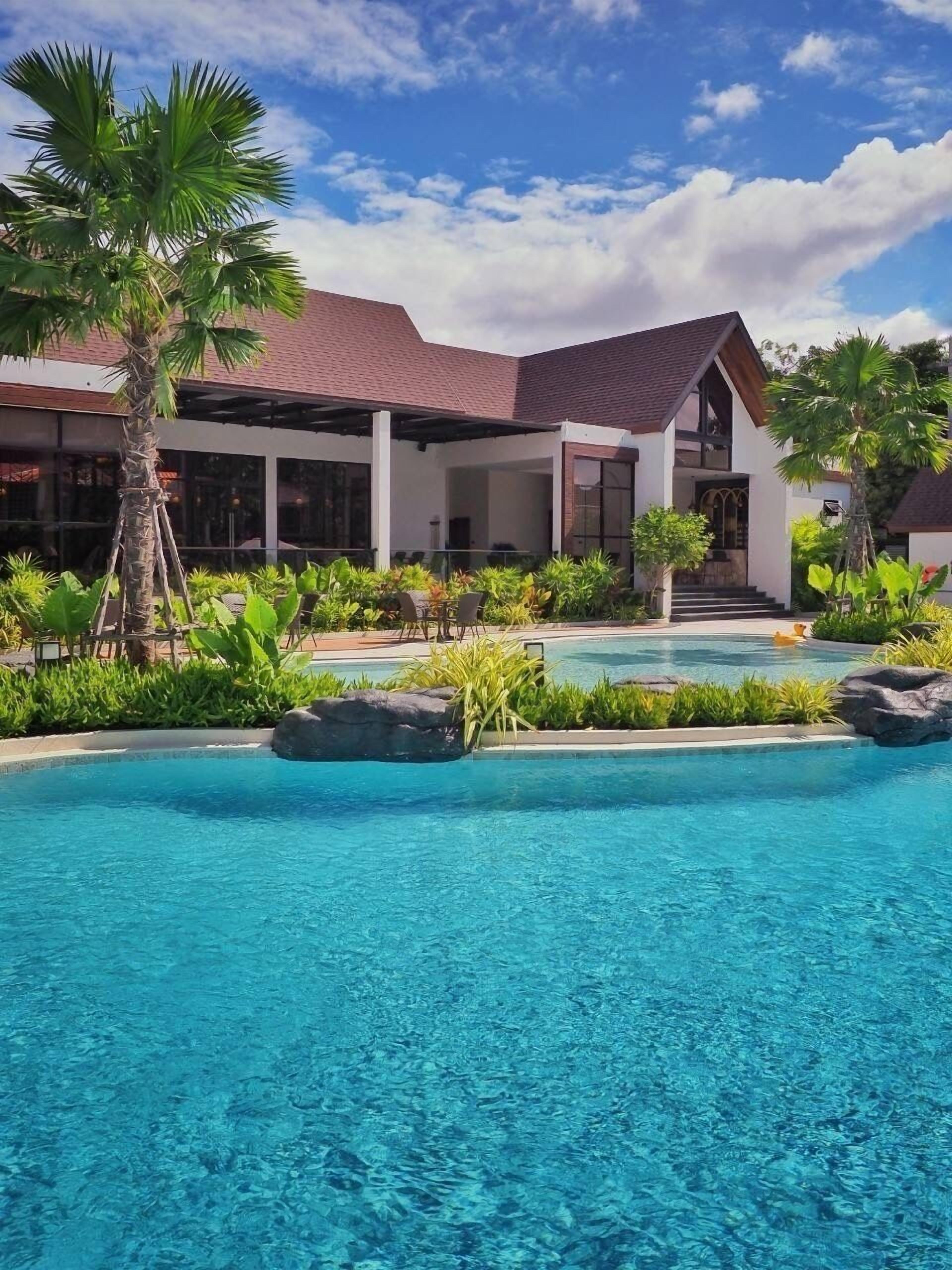Kastel Hotel Pattaya By Loft Bangkok
