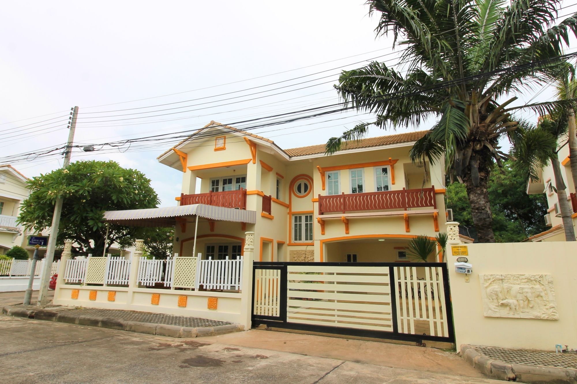 Mansion Villas Jomtien