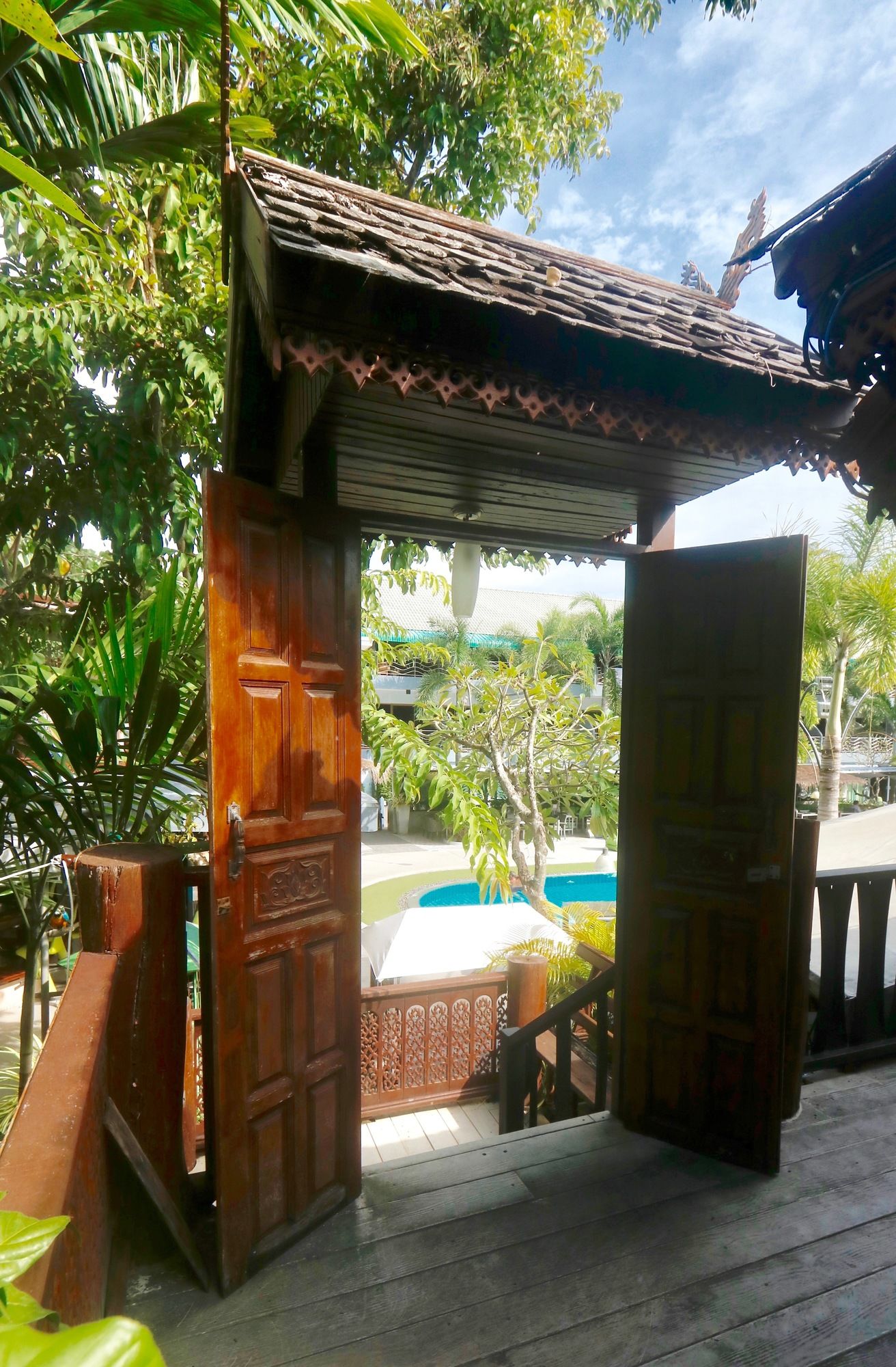 Momento Resort