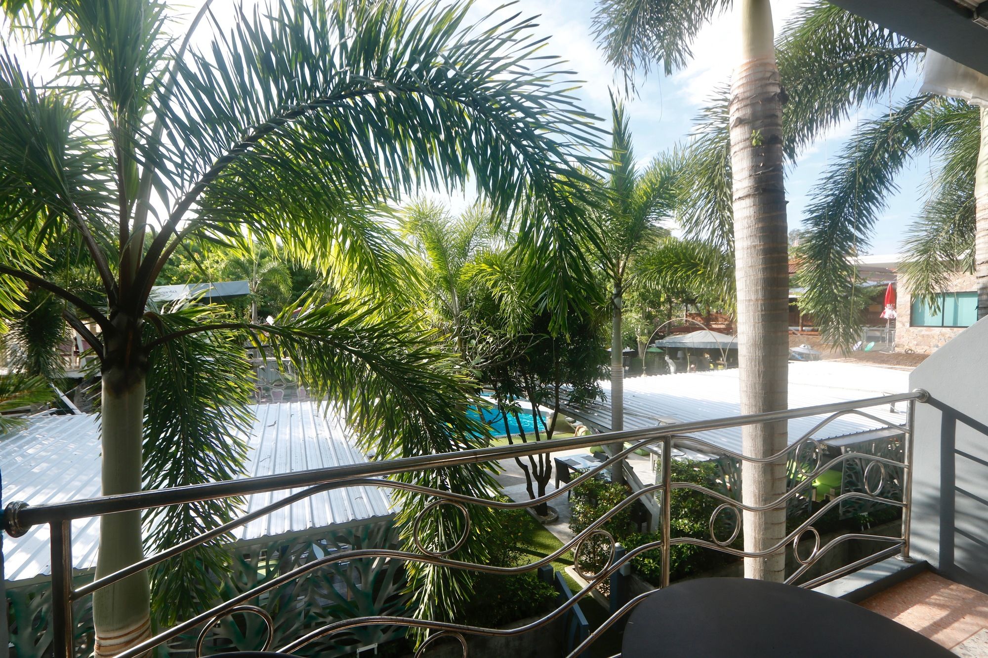 Momento Resort