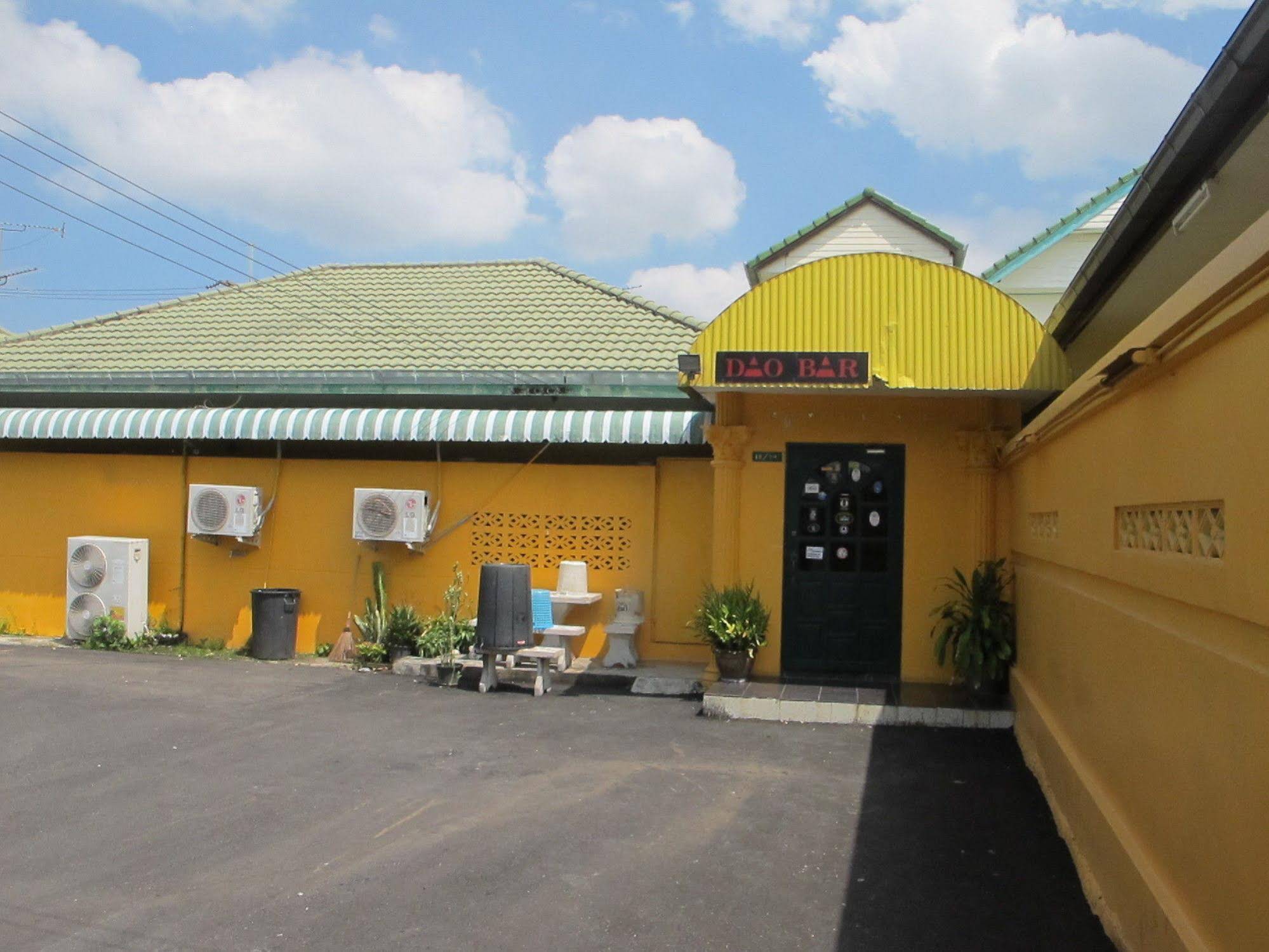 New Dao Café