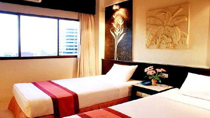 New Day Night Hotel
