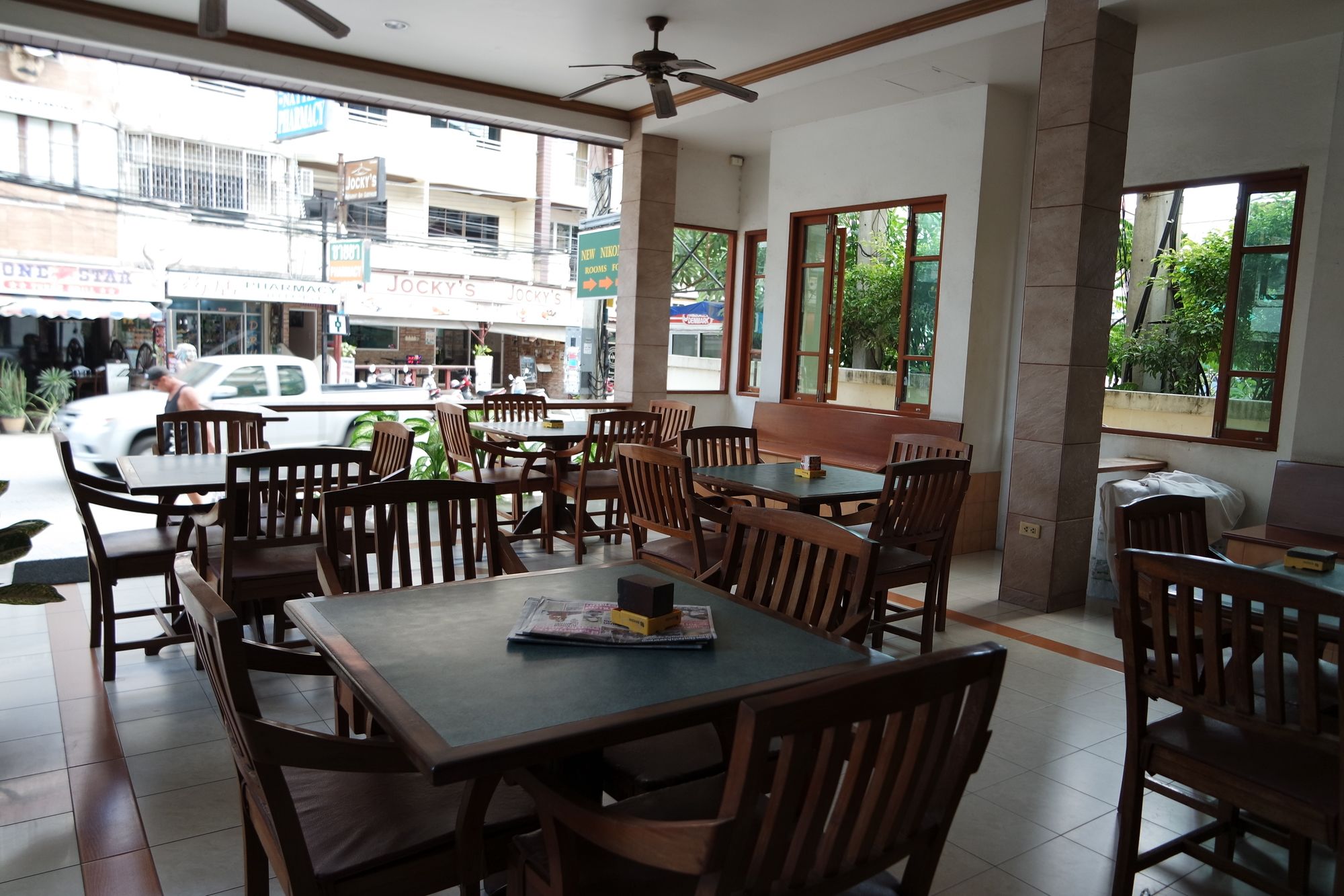 New Nikom Court
