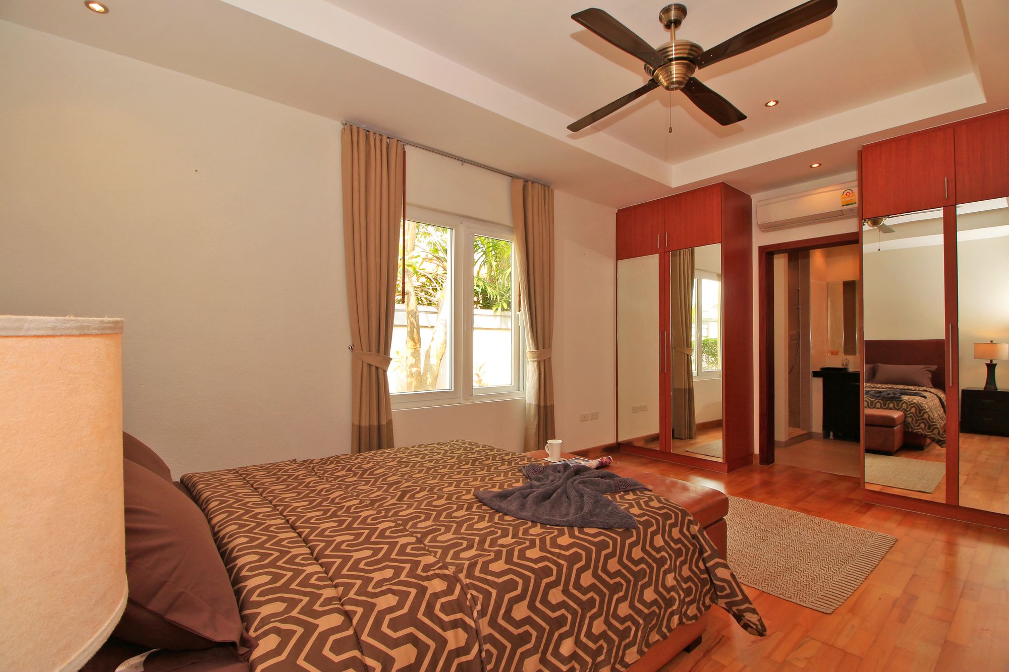 Pattaya Sunset Villa