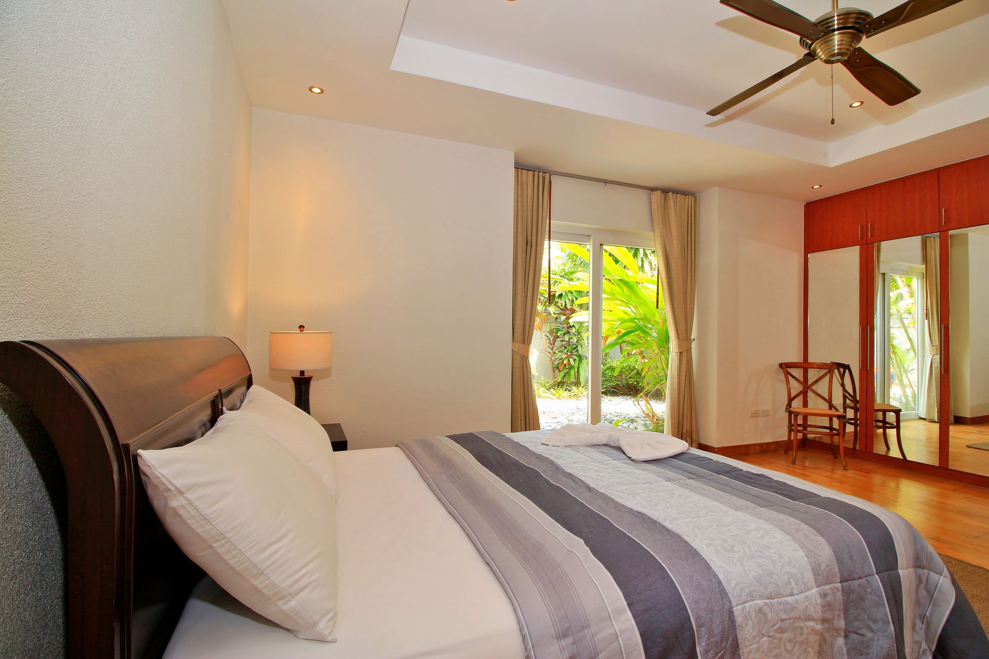 Pattaya Sunset Villa