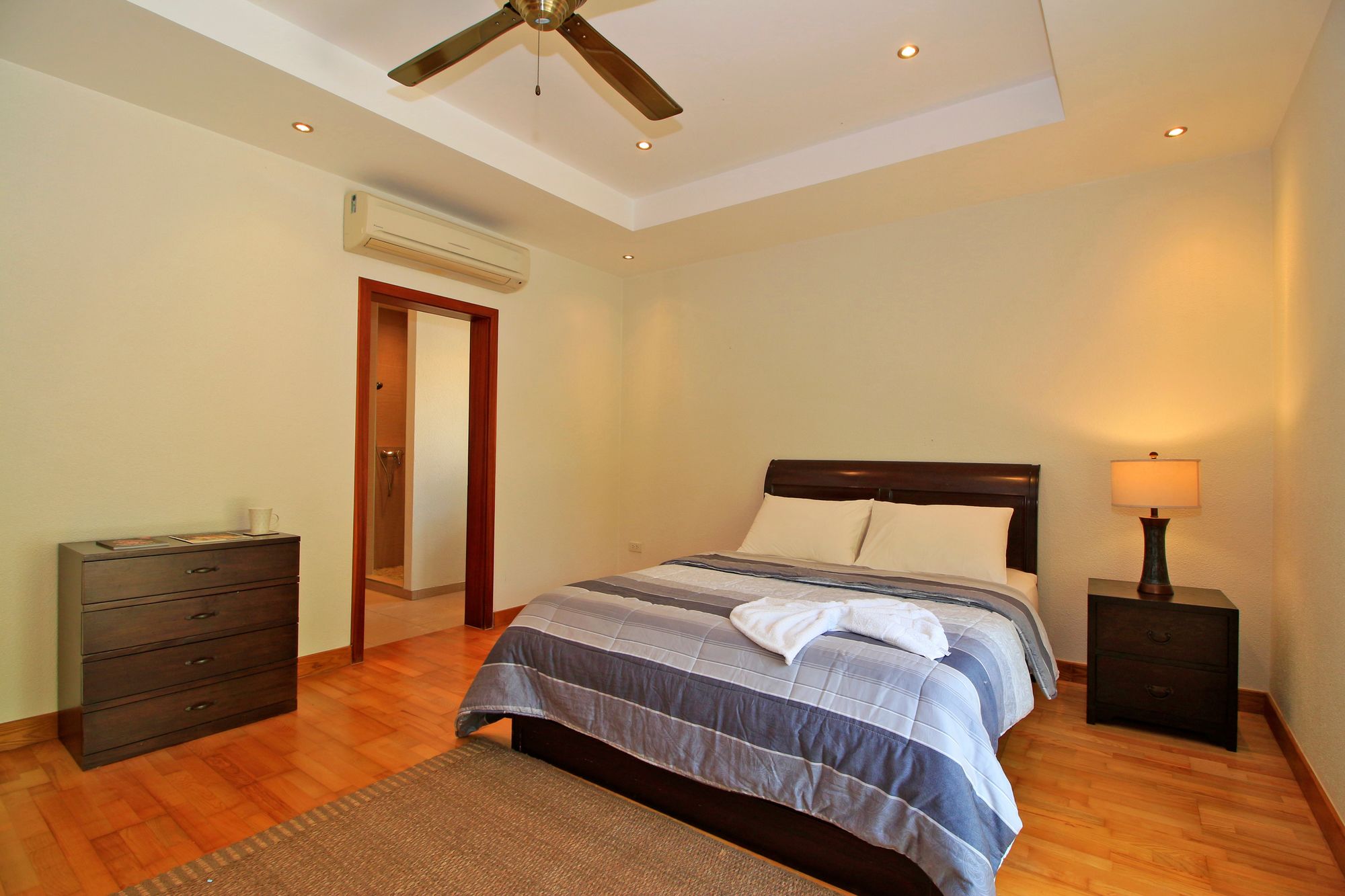 Pattaya Sunset Villa
