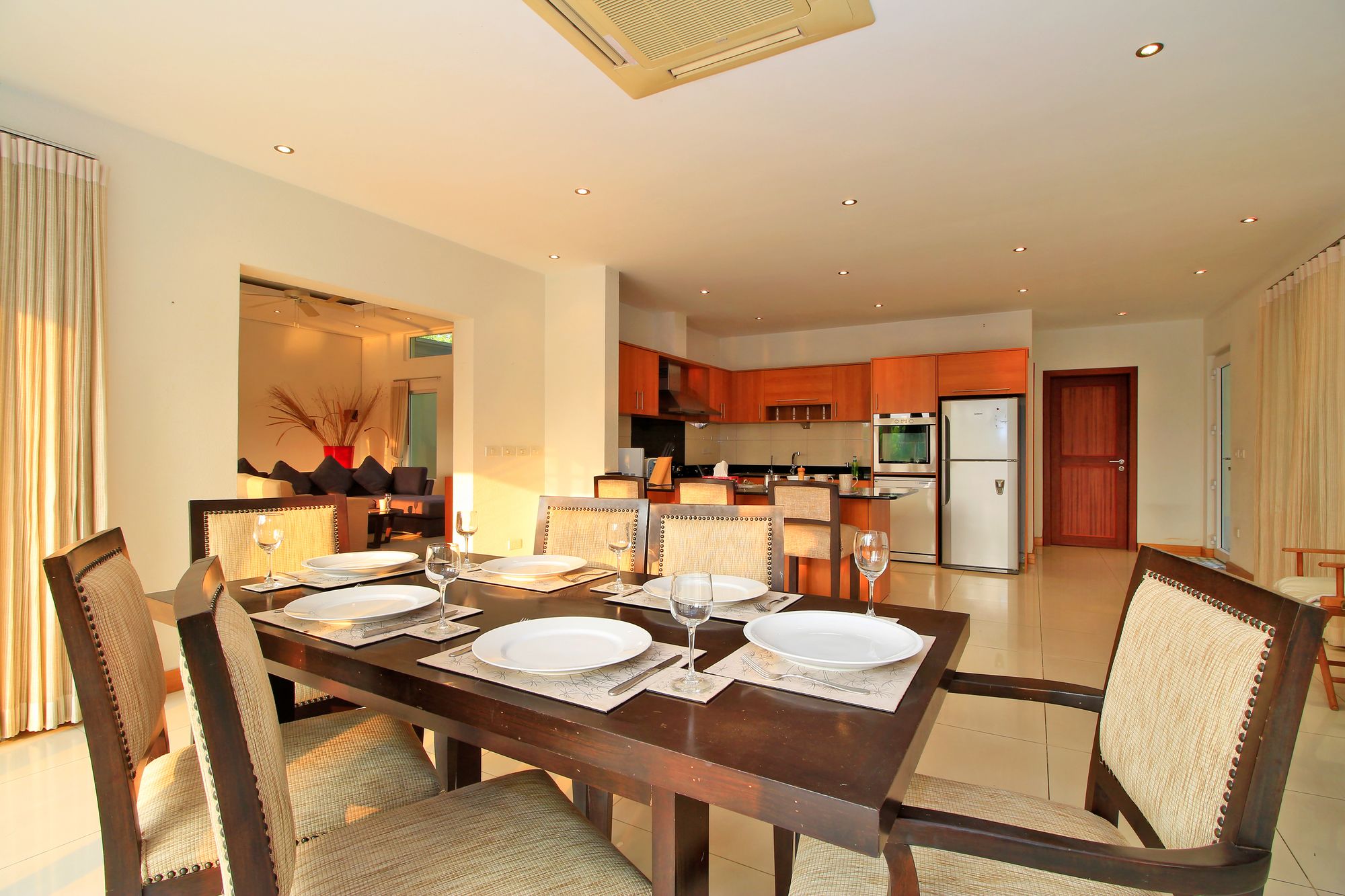 Pattaya Sunset Villa