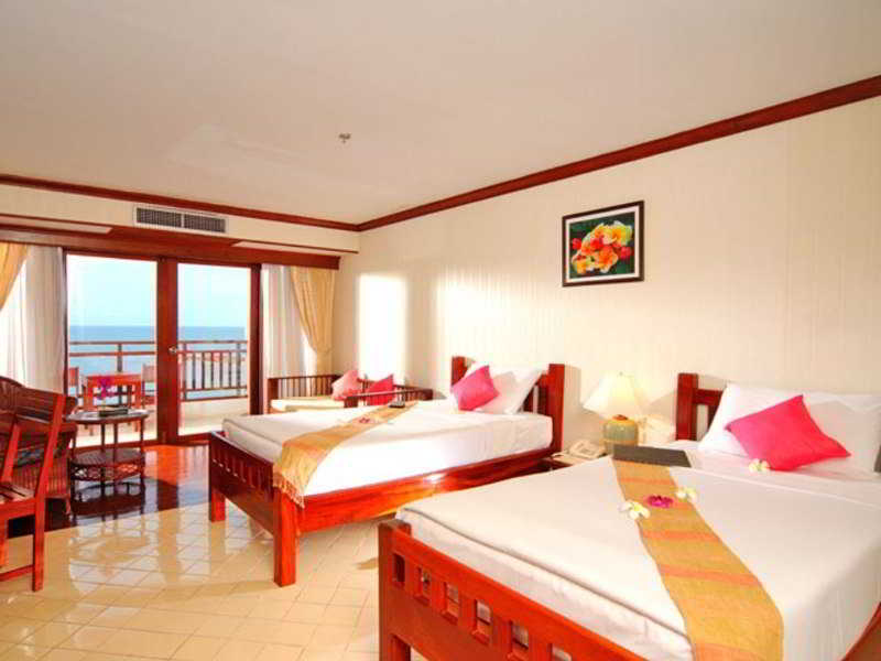 Royal Phala Cliff Beach Resort