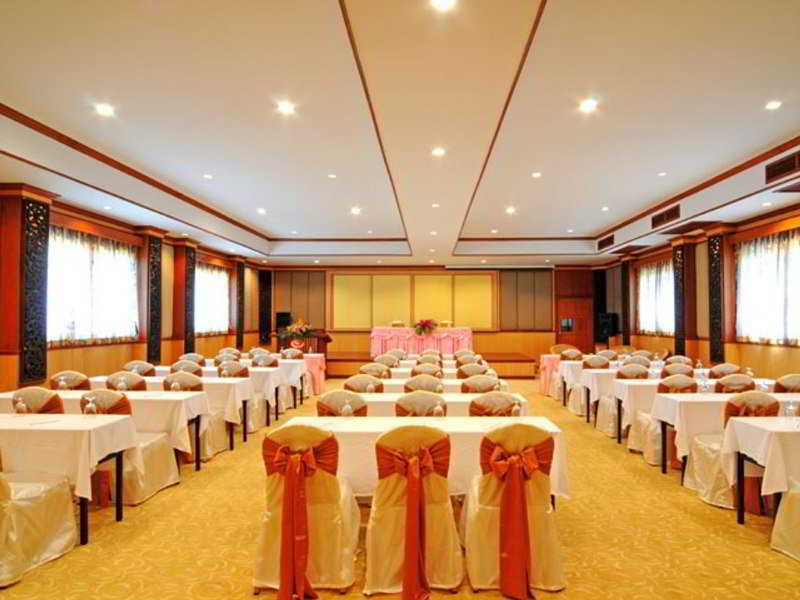 Royal Phala Cliff Beach Resort