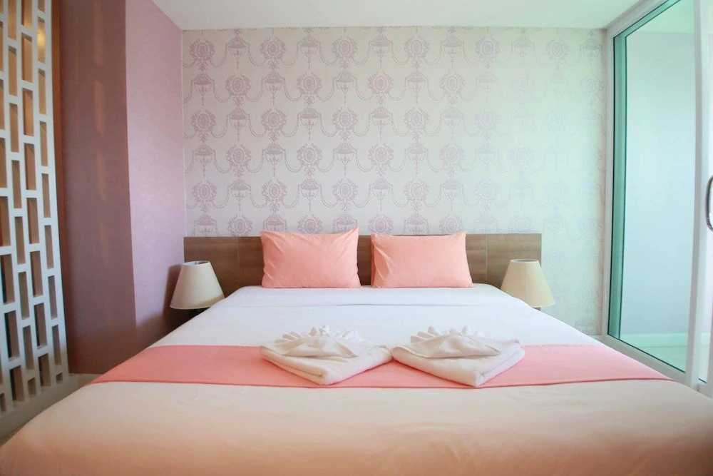 Pintree Service Apartment Pattaya