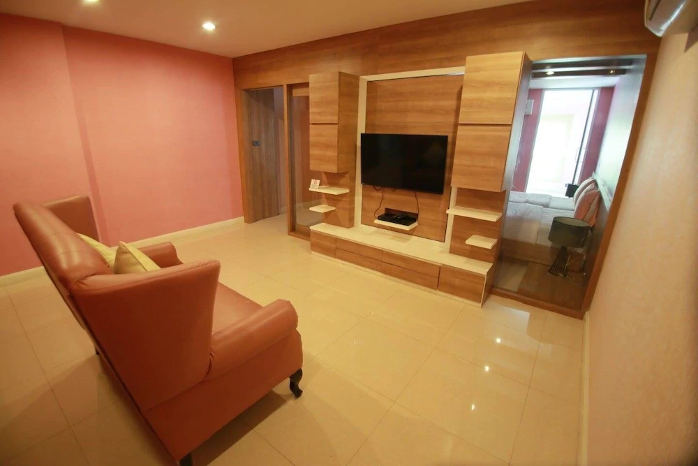 Pintree Service Apartment Pattaya