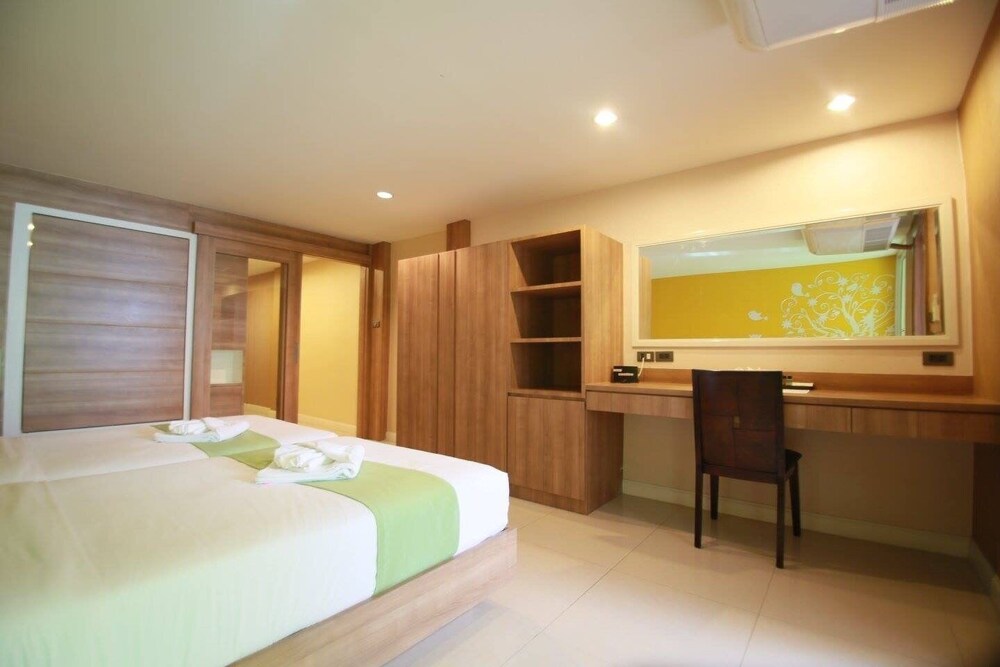 Pintree Service Apartment Pattaya