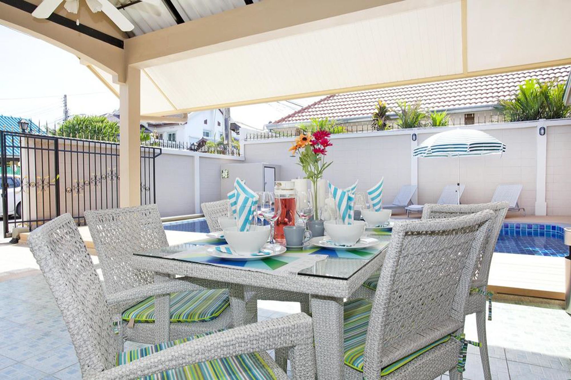 Pool Villa Tanzanite