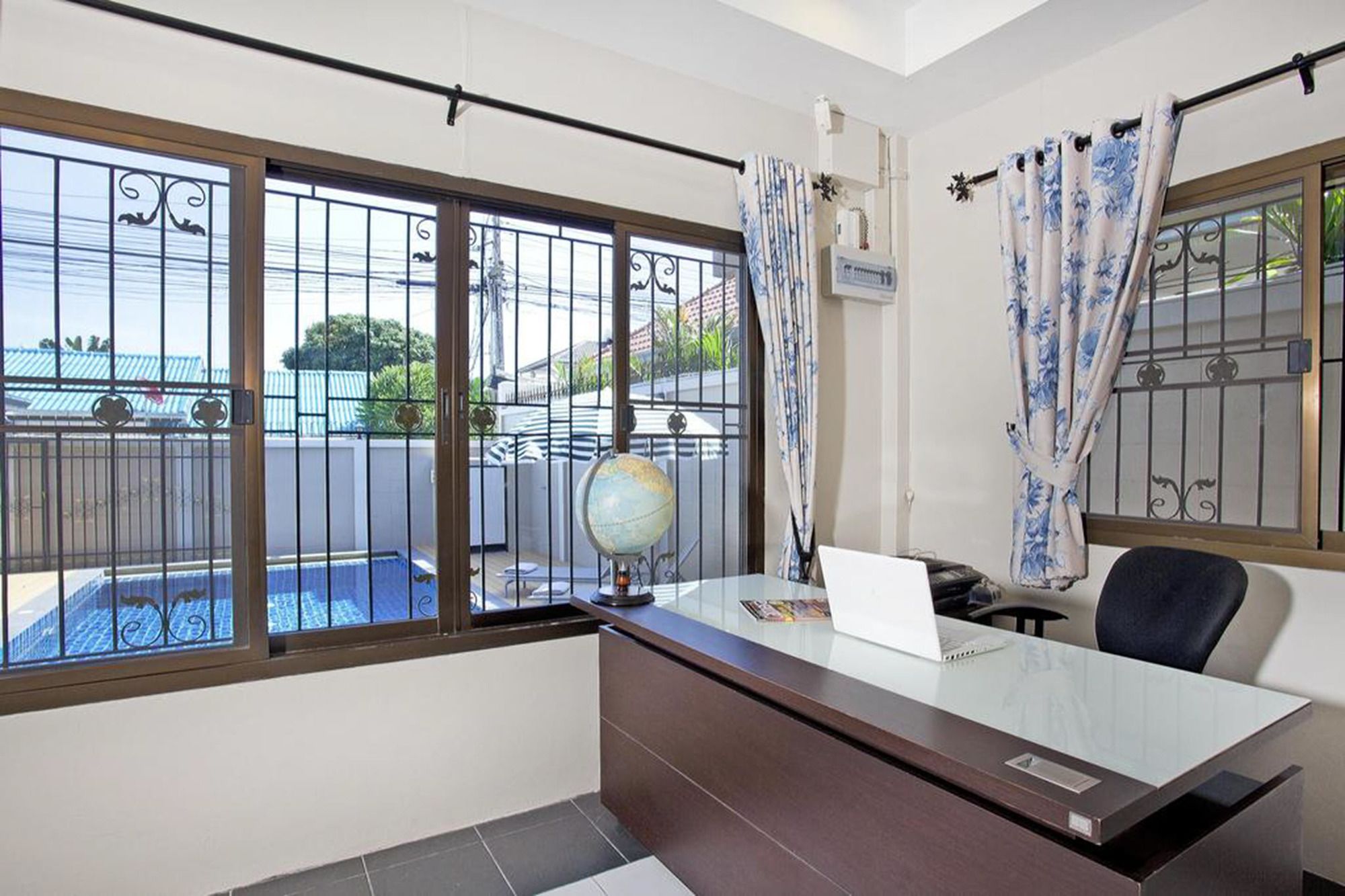Pool Villa Tanzanite