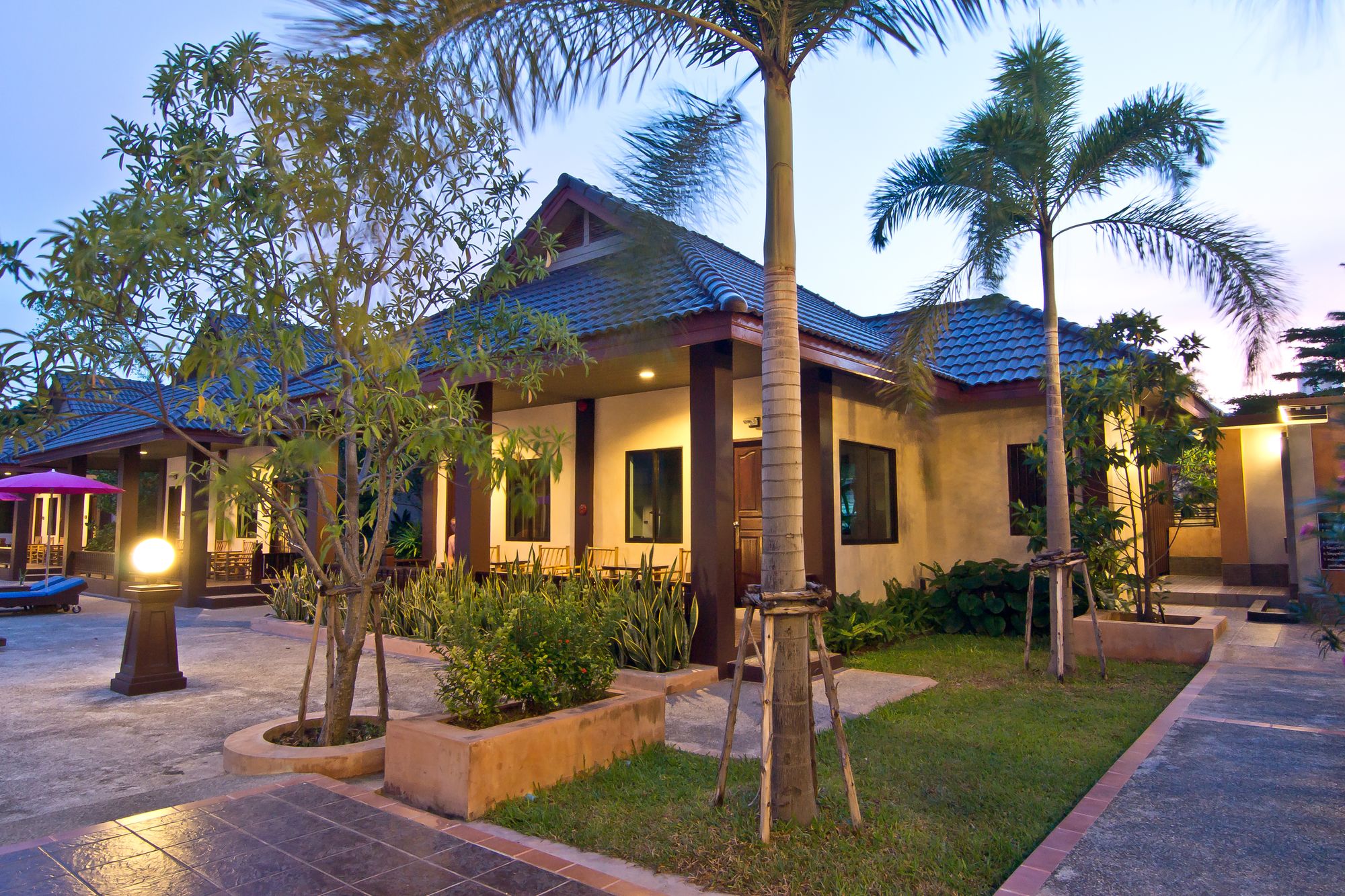 Rose Bay Resort