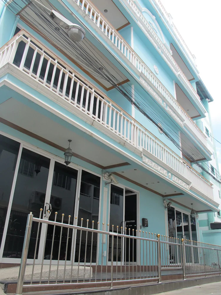 Rouge Service Apartments