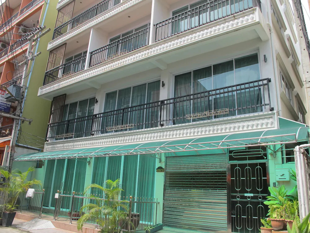 Rouge Service Apartments