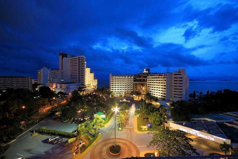 Royal Cliff Beach Hotel
