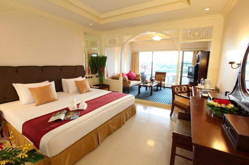 Royal Cliff Beach Hotel
