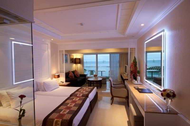 Royal Cliff Beach Hotel