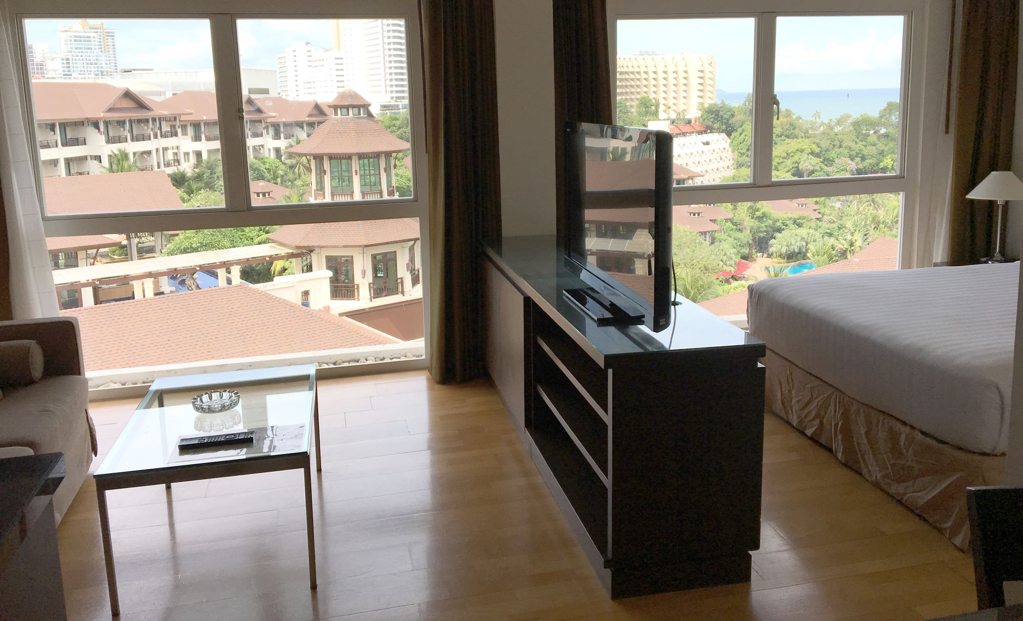 Royal Cliff Garden Suite